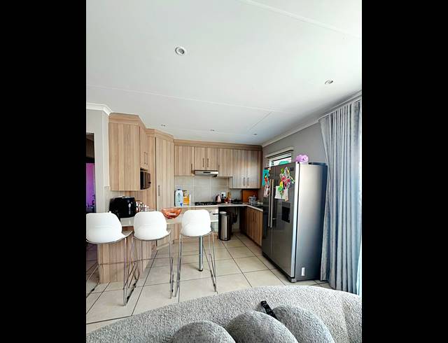 3 BEDROOM FREESTANDING FOR SALE IN DIE HEUWEL EXT 4